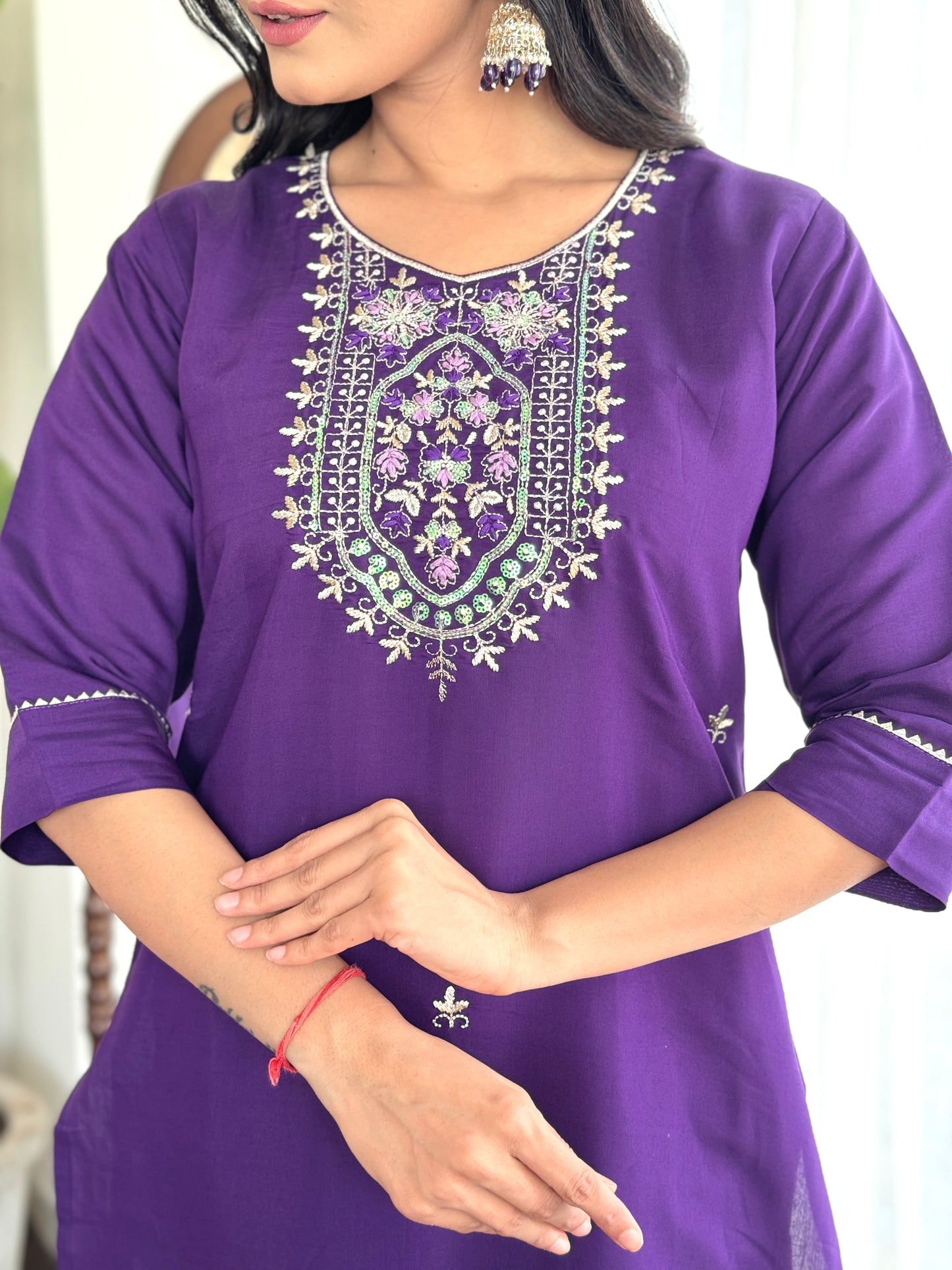 Women’s Chanderi Viscose Purple Thread Embroidered Kurta Set