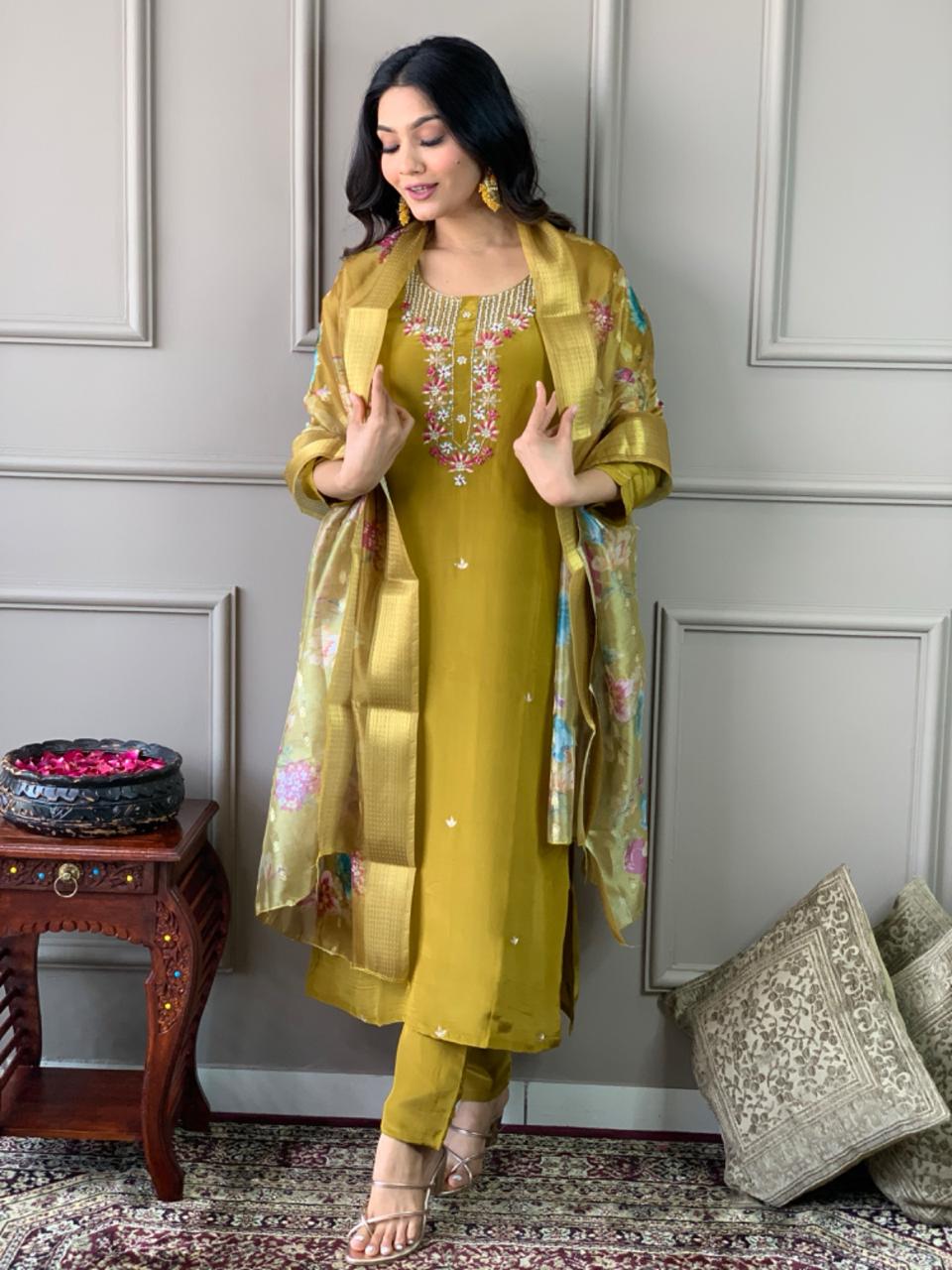 Women Embroidered Chanderi SILK kurta set
