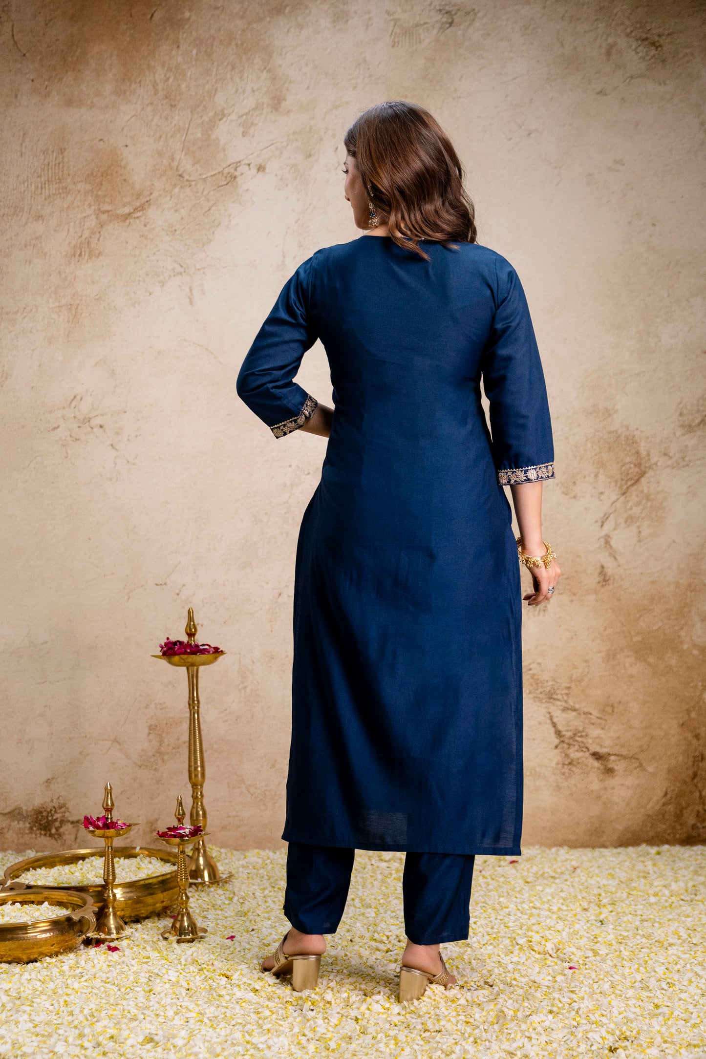Women Navy Blue Floral Embroidered Straight Kurta Pant & Dupatta Set