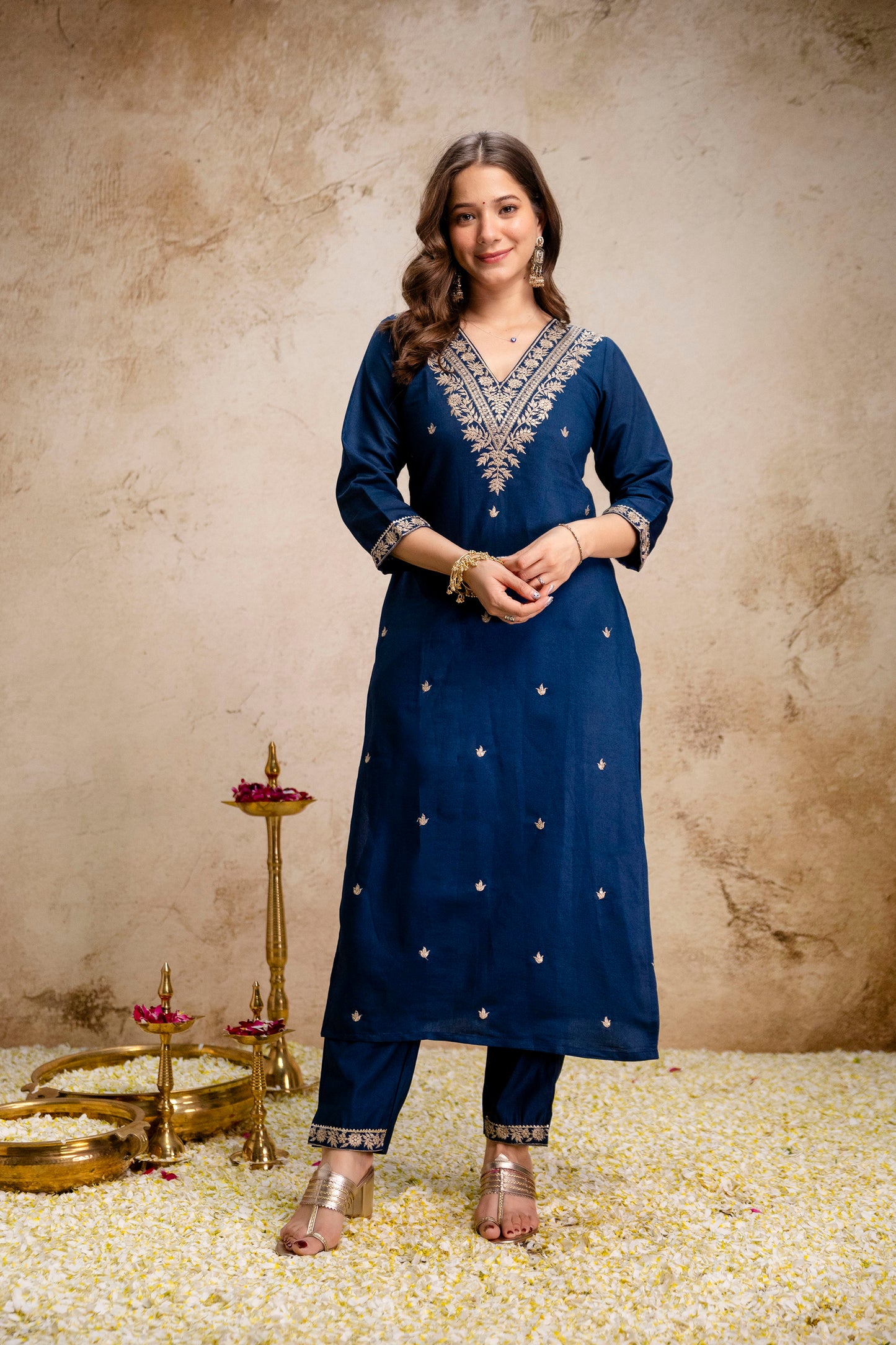Women Navy Blue Floral Embroidered Straight Kurta Pant & Dupatta Set