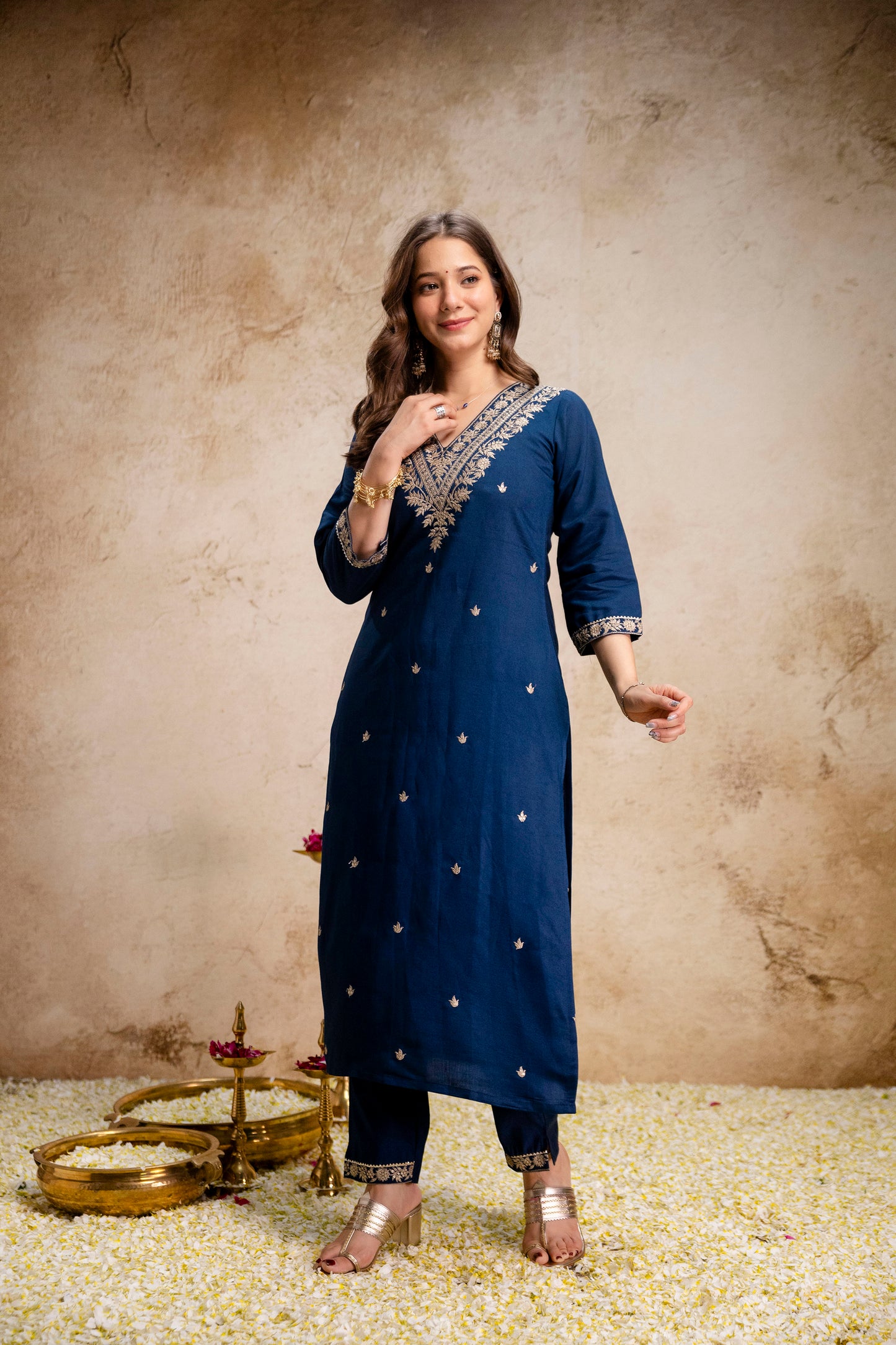 Women Navy Blue Floral Embroidered Straight Kurta Pant & Dupatta Set