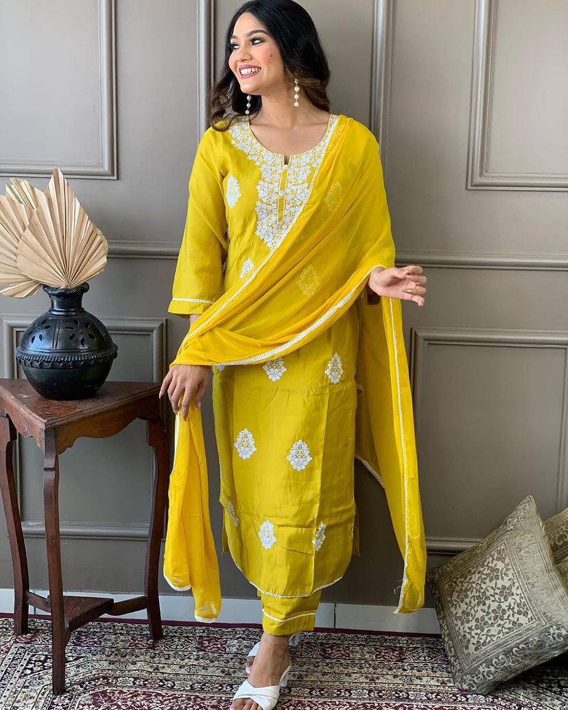 Women Embroidered Pure Viscose Chanderi Kurta Set in Yellow