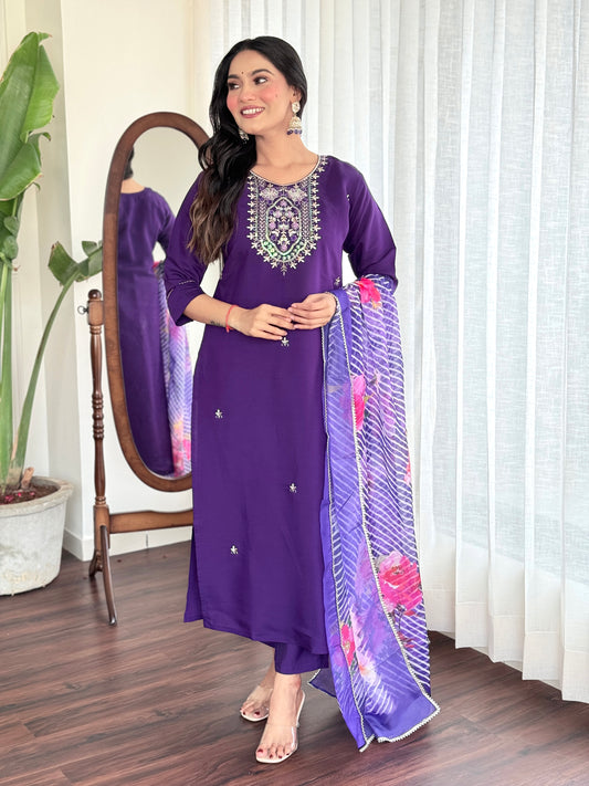 Women’s Chanderi Viscose Purple Thread Embroidered Kurta Set