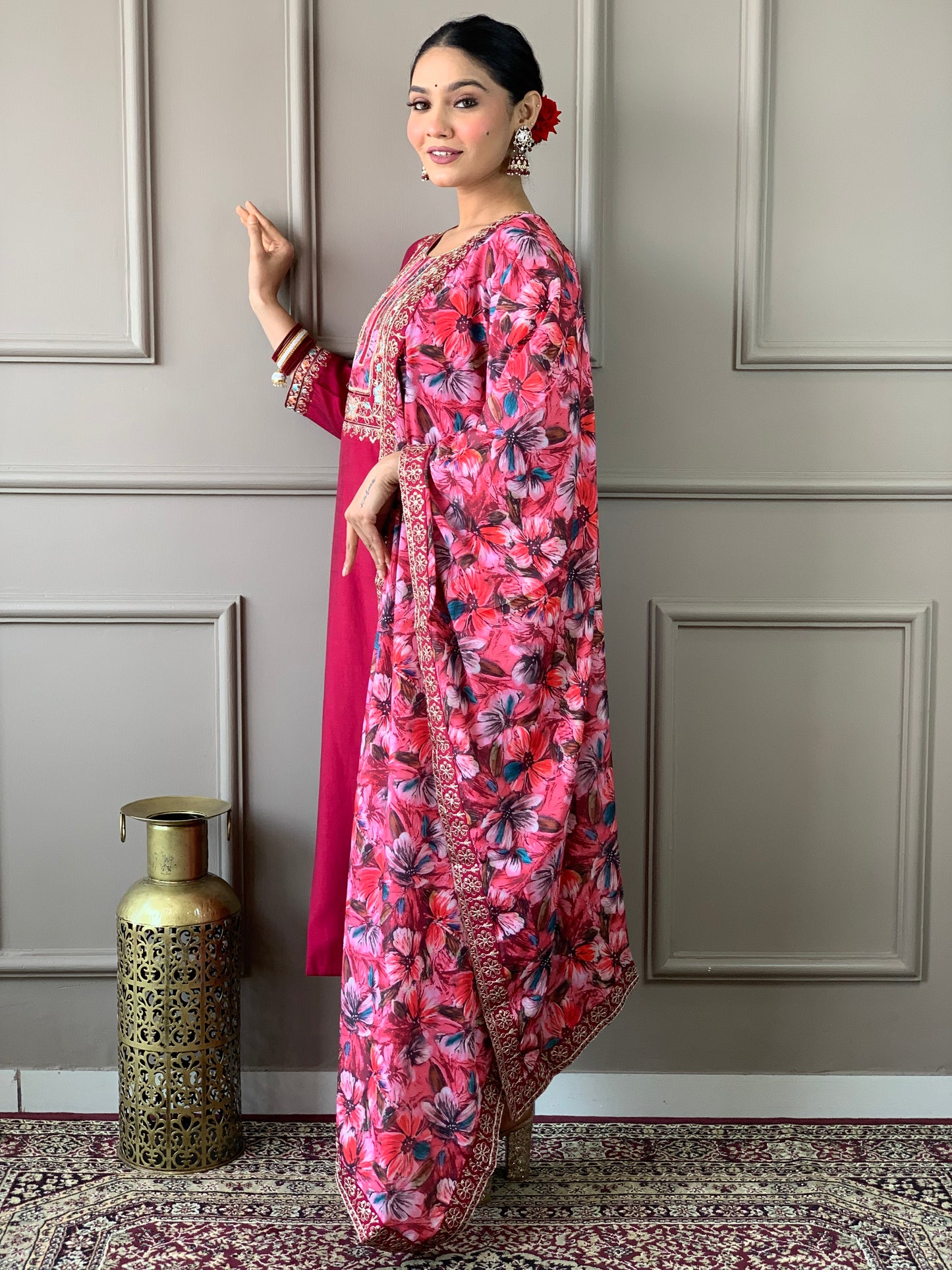 Women's Classy Pink Ethnic Design Kurta with Trousers & Dupatta