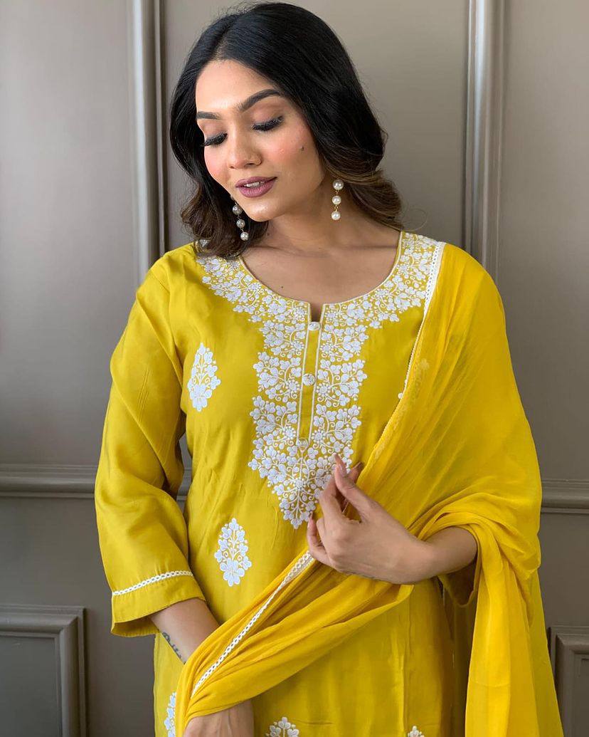 Women Embroidered Pure Viscose Chanderi Kurta Set in Yellow