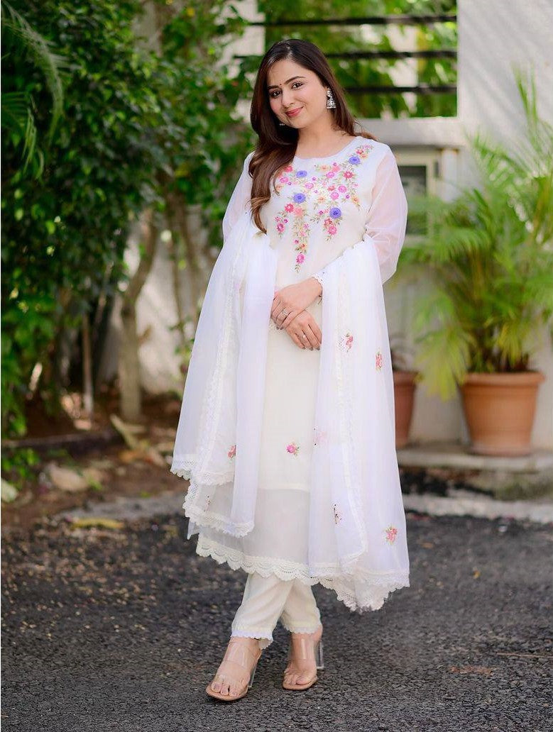 Women Embroidered Soft Georgette kurta Suit set