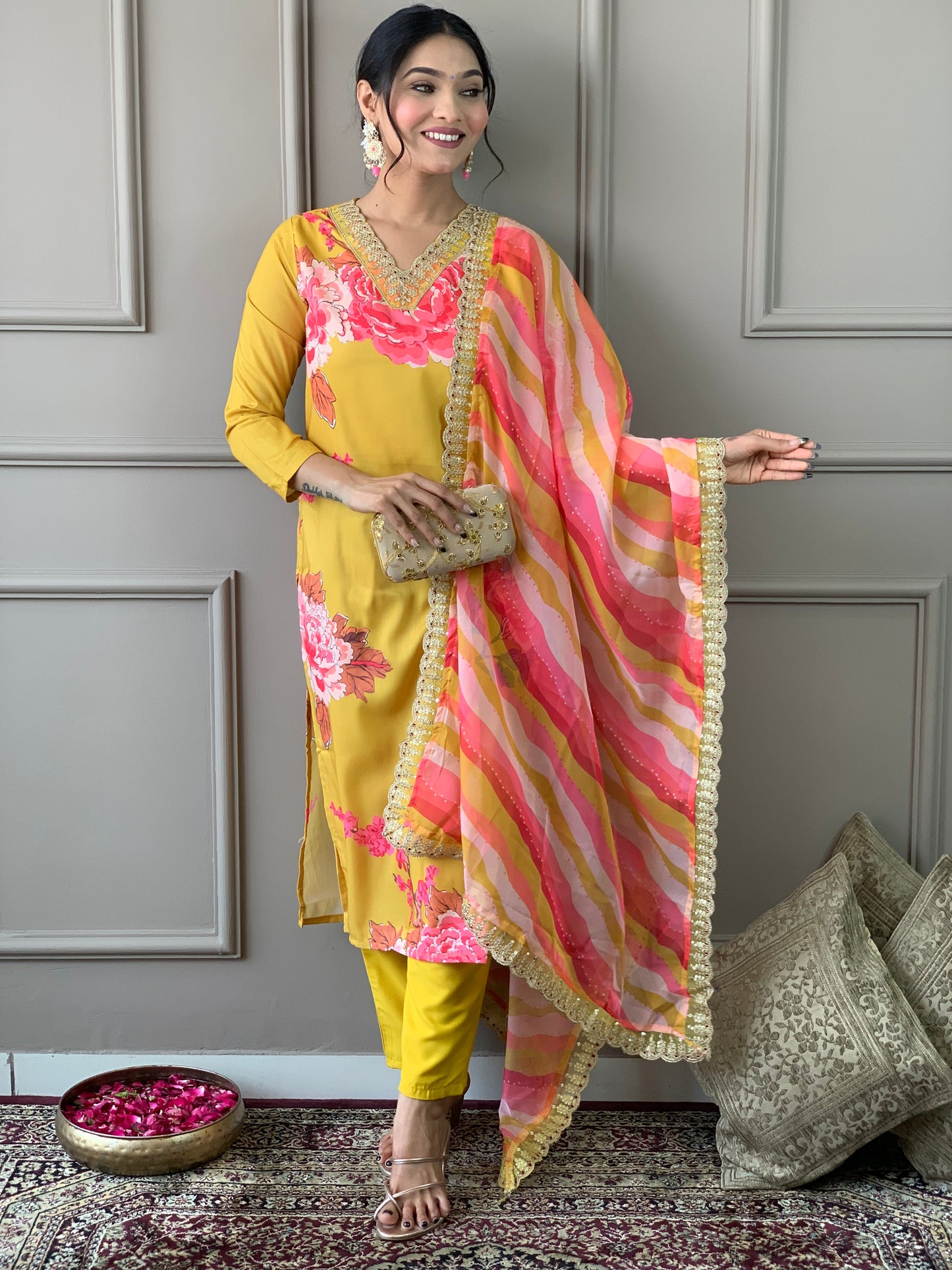 Women's Printed Muslin Kurta and Pant with Organza Dupatta Set