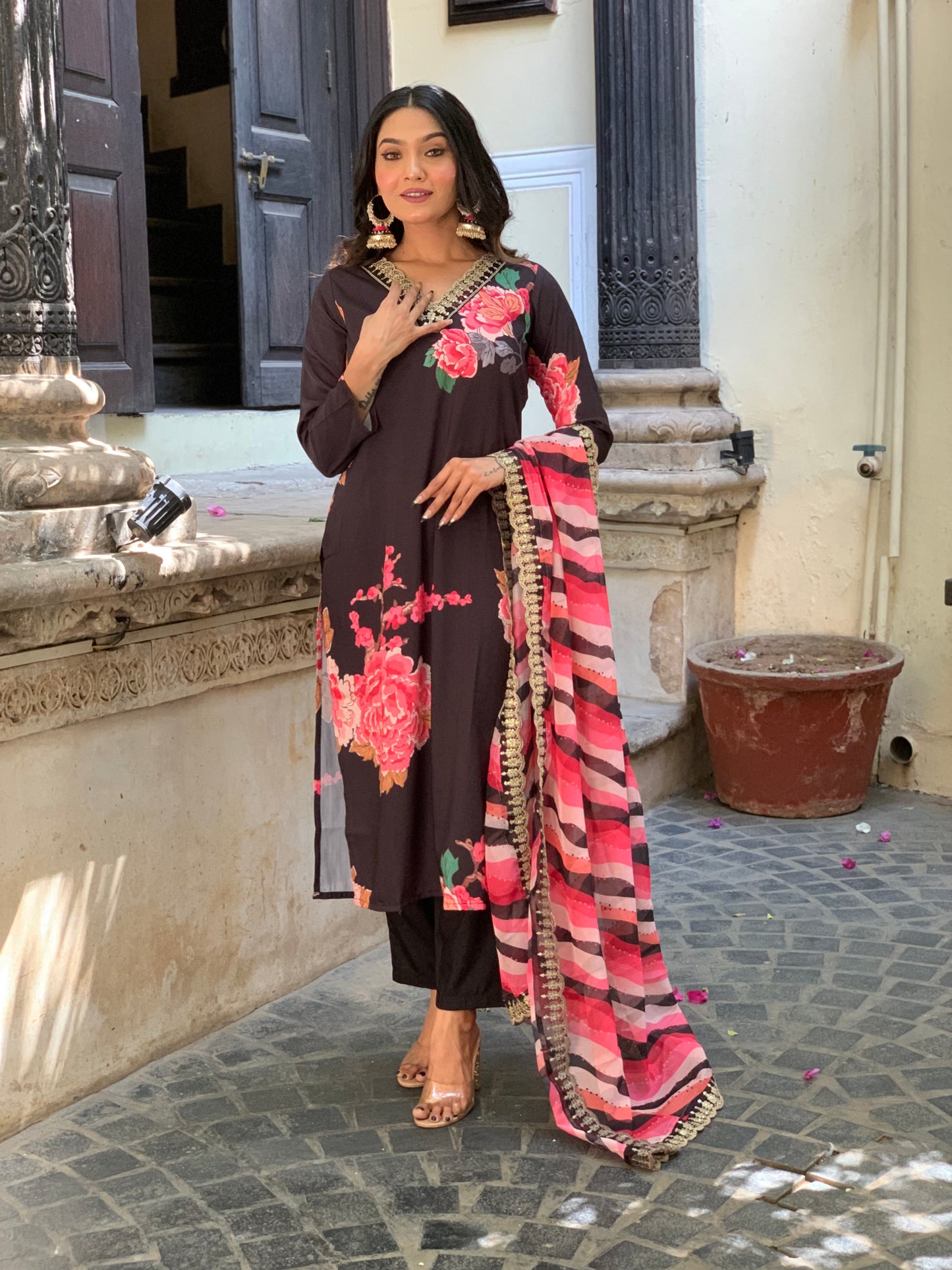 Women's Printed Muslin Kurta and Pant with Organza Dupatta Set