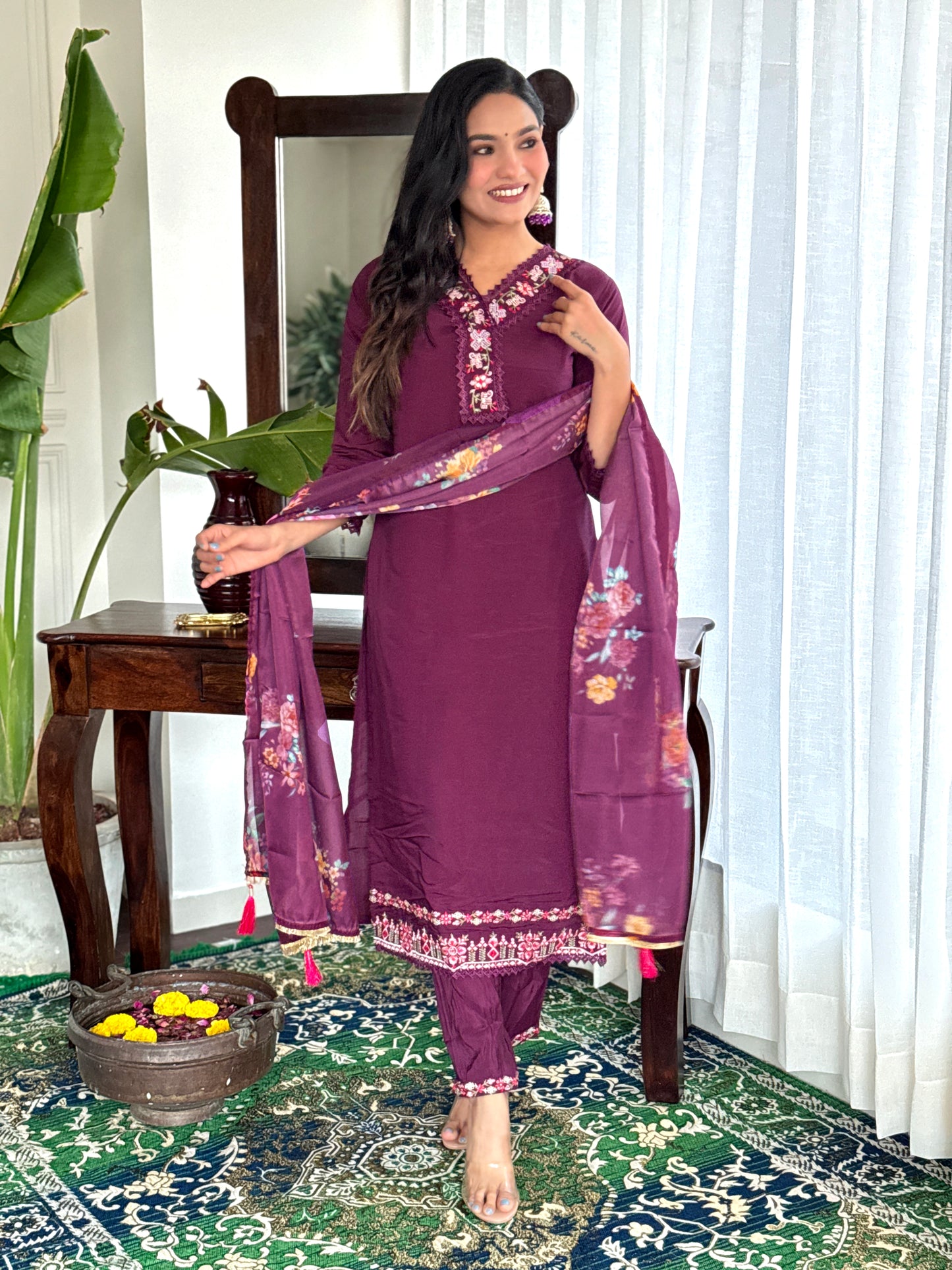 Women's Embroidery Straight Kurta Set With Printed Dupatta